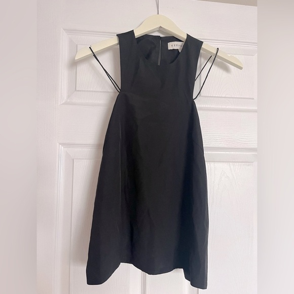 Cutout Black Sleeveless top geometric - Picture 3 of 7